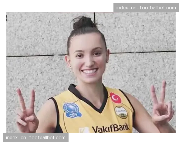 “我的目标是2028”：巴西女排主攻加比术后首次接受媒体专访