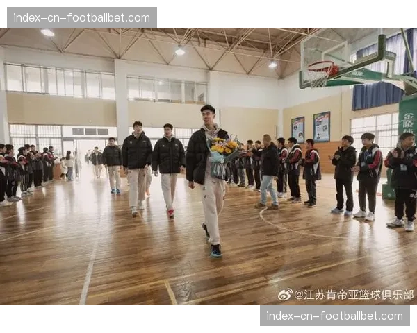 【2026年4月CBA联赛保级区·非赛事·教育江苏肯帝亚俱乐部组织球员走进校园开展篮球公益活动