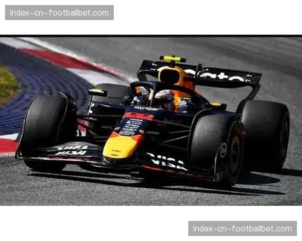 三站过后围场格局初现:梅赛德斯领跑,法拉利迈凯伦紧追,红牛陷入挣扎 三站过后围场格局初现:梅赛德斯领跑,法拉利迈凯伦紧追,红牛陷入挣扎